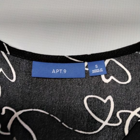Apt 9 Blouse Black White Heart Swirl Button Down Sz S Coquette Feminine Whimsy - Picture 8 of 12
